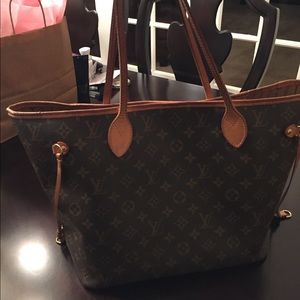 Louis Vuitton Neverfull MM Monogram
